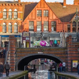 Moving to Birmingham - United Kingdom | Crown Relocations
