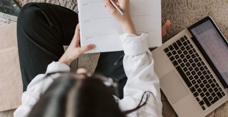 Managing money as an international student | Crown Relocations Blog