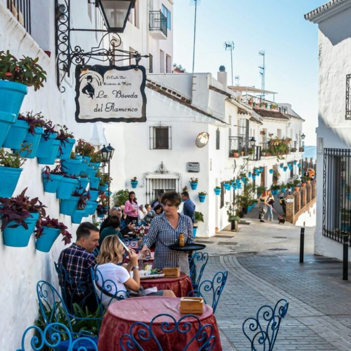 Outdoor eating in Mijas Andalusia. Photo by Simon Hermans
